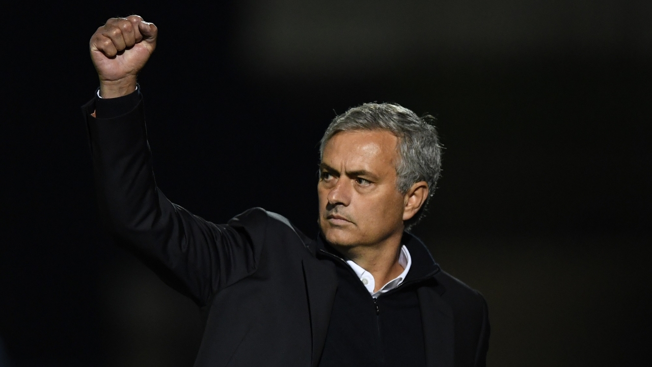 比利时11月世预赛大名单：库尔图瓦领衔，多库、特罗萨德在列