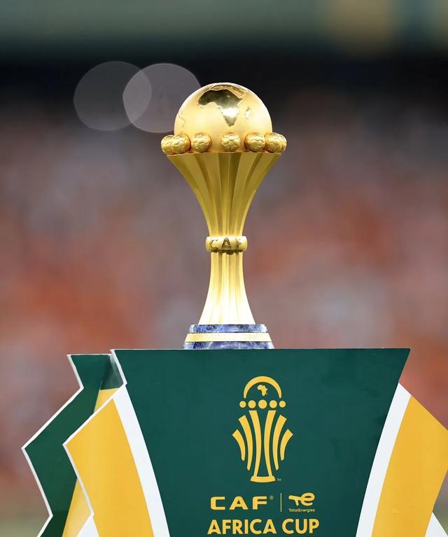 DO：圣徒拒绝埃弗顿对迪布林4000万报价，还价5000万+25%分成