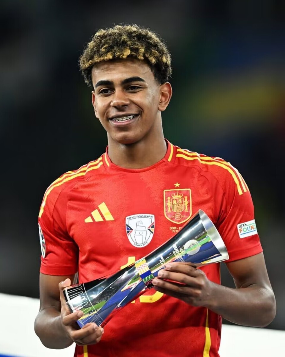 OMG官方：签下中单选手haichao；打野Tianzhen等4人离队