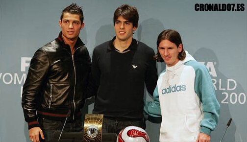 一河南球迷三轮车骑行19天，从郑州前往苏州观看足协杯决赛